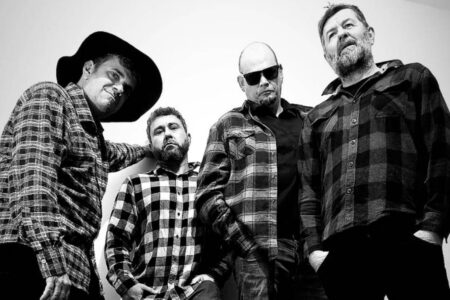 Jeremias Sem Cão lança álbum ‘Volta da Brisa’ com show em Florianópolis