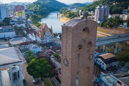 Celebração do Corpus Christi e outros eventos impactam o trânsito em Blumenau
