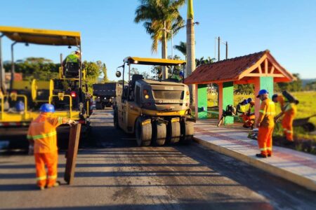 Camboriú inicia implantação de novas faixas de pedestres e lombadas