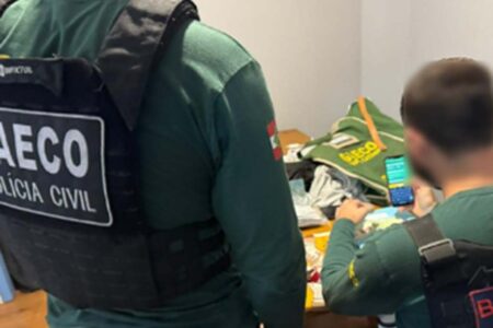 Justiça afasta dois agentes públicos de Itajaí