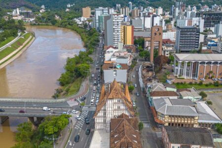 Renovar Blumenau 2025 é lançado para regularizar dívidas com descontos no município