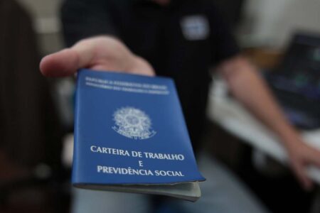 Sine oferece mais de 7,9 mil vagas de emprego em Santa Catarina; confira as regiões