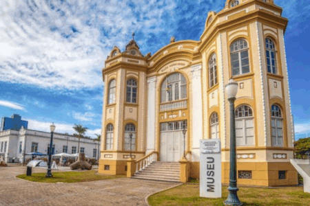 Fundação Genésio Miranda Lins lança edital para artistas e coletivos culturais em Itajaí