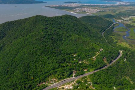 Jorginho garante obras no Morro dos Cavalos se Governo Lula devolver recursos prometidos