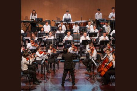 Orquestra Musicarium faz apresentação gratuita na Escola SESI Joinville