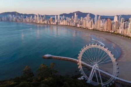 Prefeitura de Balneário Camboriú nega dispensa de licença ambiental para novos edifícios