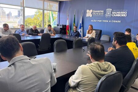 Prefeitura de Balneário Camboriú convoca empresas da macrodrenagem para reunião e exige melhorias na execução de obras