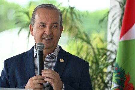 Jorginho lidera eleição para governo de SC com 46%, aponta Real Time Big Data
