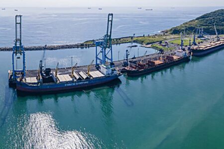 Porto de Imbituba supera 5,4 milhões de toneladas no acumulado de 2025