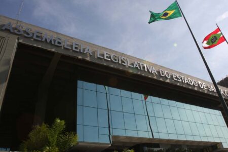 Alesc: deputados analisam projetos do Universidade Gratuita e Fumdesc nesta terça-feira (7)