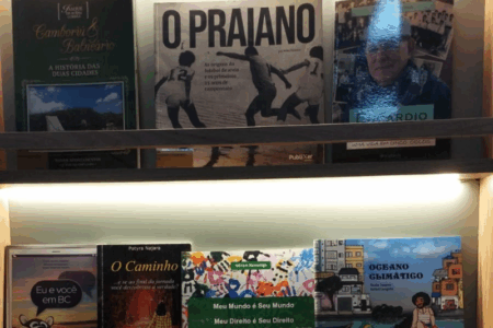 Biblioteca Municipal de Balneário Camboriú inaugura estante dedicada a autores locais