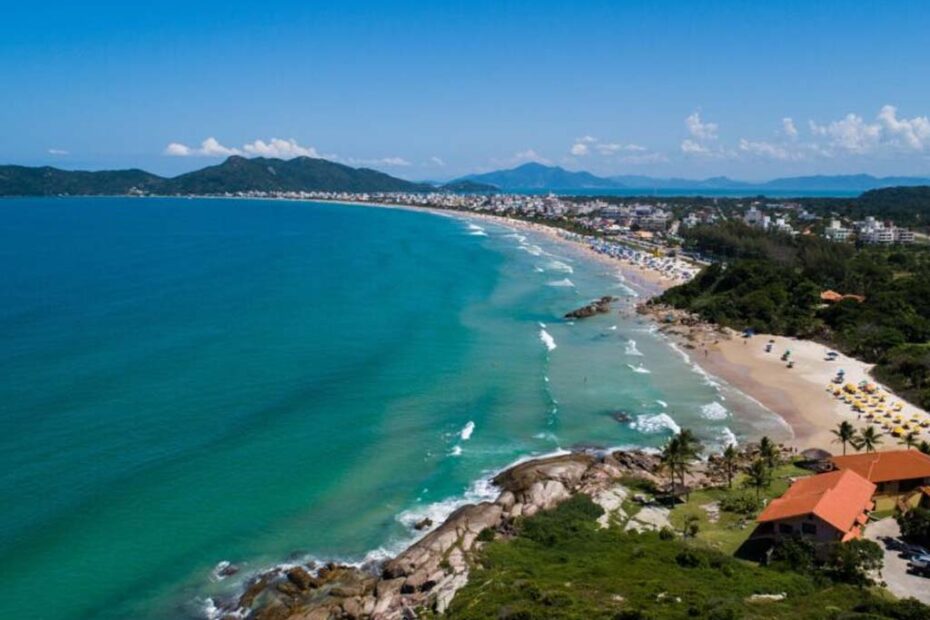bombinhas praia do mariscal