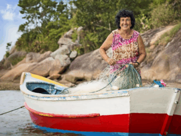 Exposição fotográfica ‘Mulheres do Além-Mar II’ valoriza a cultura açoriana