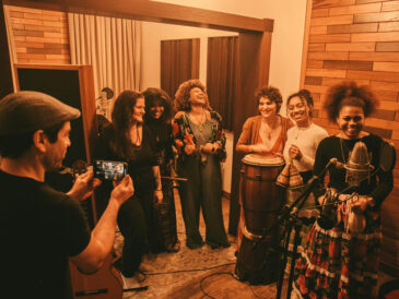 Coletivo de Mulheres Ayomidê lança primeiro álbum autoral com show em Balneário Piçarras