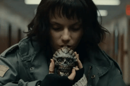 Assista o trailer de ‘O Som da Morte’, novo terror dos produtores de ‘Longlegs’ e ‘O Macaco’