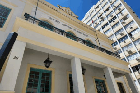 Fundação Catarinense de Cultura abre solicitações de pauta para espetáculos em teatros em 2026