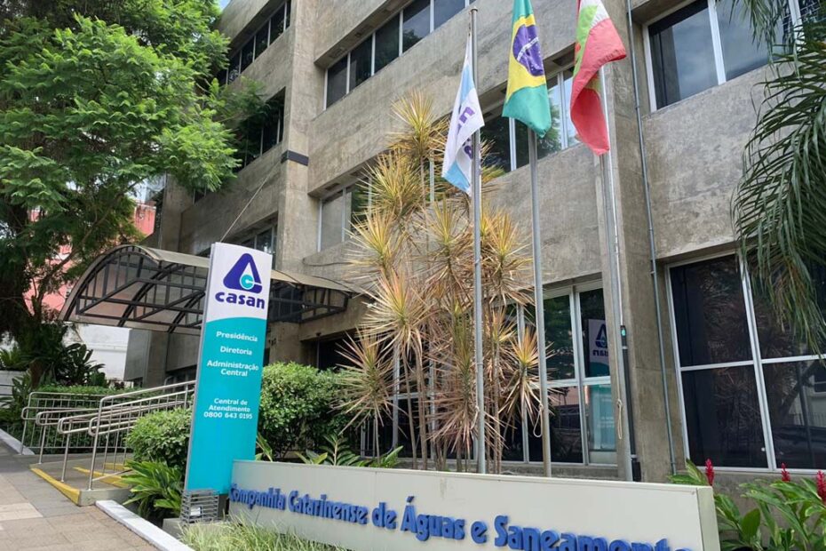 Companhia Catarinense de Águas e Saneamento casan
