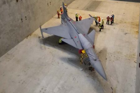 Aeroporto Internacional de Navegantes recebe mais um caça F-39 Gripen