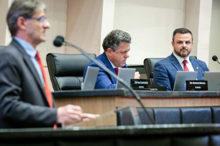 Alesc: deputados estaduais discutem rodovias, reforma tributária e mobilidade urbana