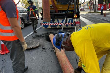 Balneário Camboriú inicia obra de drenagem na Avenida Brasil