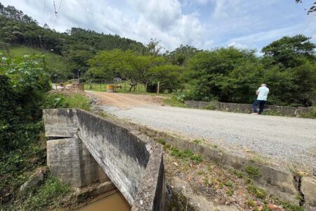 Camboriú inicia nova etapa de pavimentação e realiza limpeza de valas