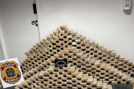 Polícia Federal estoura bunker com mais de 600 quilos de cocaína em Blumenau