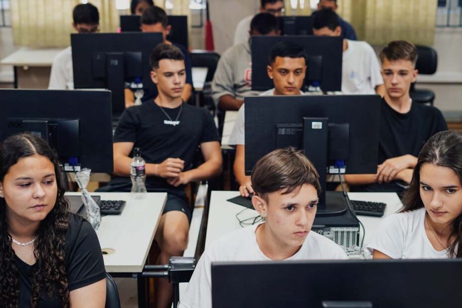 estudantes