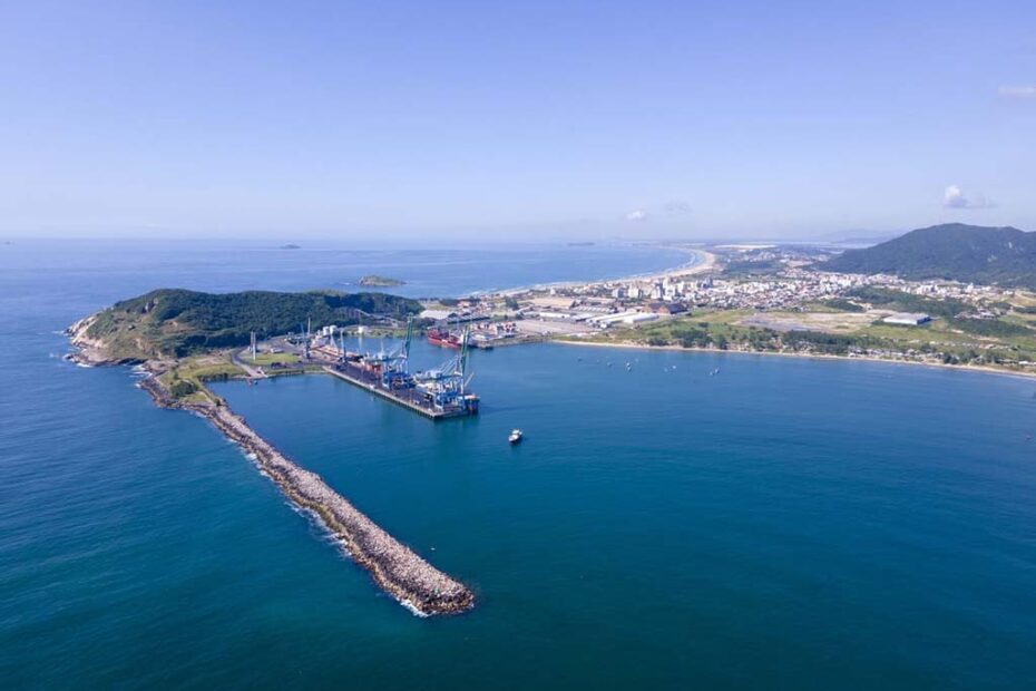 molhe do abrigo porto de imbituba