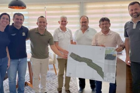 Prefeitura de Porto Belo entrega projeto da Estrada Parque à Bombinhas