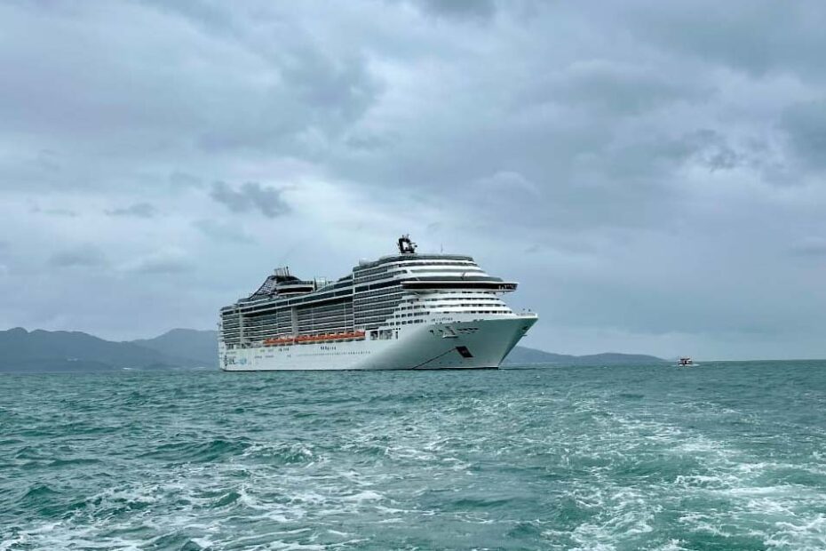 navio MSC Fantasia porto belo