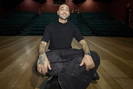 Lucca Poeta lança álbum ‘Trilogia’ com show gratuito e solidário no Teatro Municipal de Itajaí