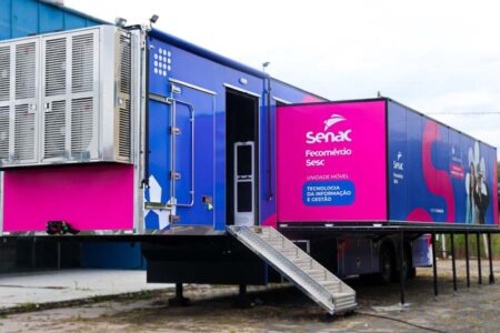 Senac Santa Catarina lança nova unidade móvel de Tecnologia