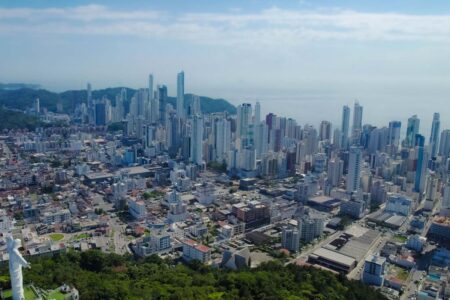 PF prende suspeito de exploração sexual infantojuvenil em Balneário Camboriú