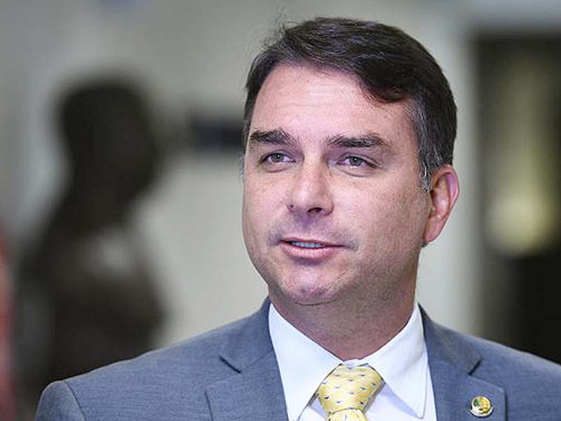 Flavio-Bolsonaro-4