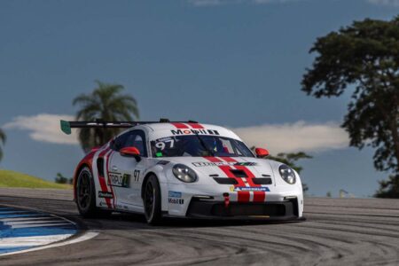 Piloto catarinense Jeff Giassi conquista terceiro lugar na Porsche Carrera Cup Brasil