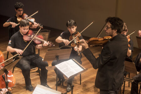 Orquestra Sinfônica Brasileira promove aulas e concertos didáticos em Itajaí