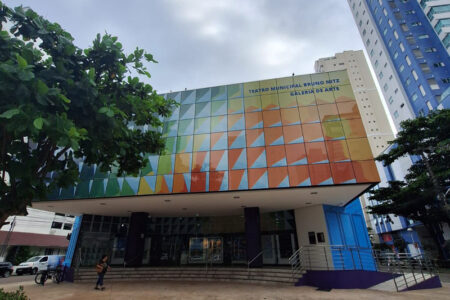 Balneário Camboriú: Teatro Municipal Bruno Nitz terá 24 eventos para celebrar aniversário