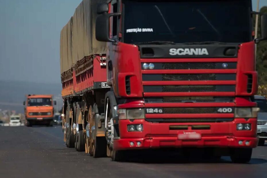 caminhao diesel