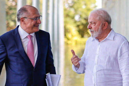 Lula confirma Alckmin como vice na chapa para disputar reeleição em 2026