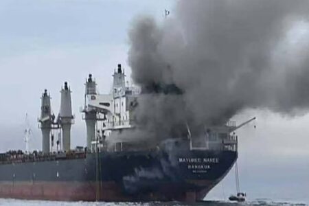Irã ataca três navios no Estreito de Ormuz e diz que embarcações ocidentais ‘são alvos legítimos’