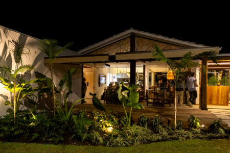 Restaurante Figueira da Lagoa by Capitão Gaivota é inaugurado em Florianópolis