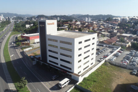 Empresa têxtil de Blumenau propõe jornada de trabalho diferente e colaboradores saem mais cedo às sextas-feiras