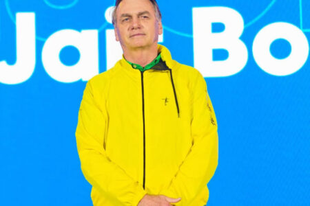 Cinebiografia de Jair Bolsonaro estreia em setembro e revisita eleição de 2018; veja o trailer