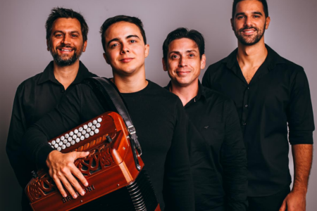 Roger Corrêa Quarteto se apresenta com Camerata Florianópolis no Teatro Ademir Rosa