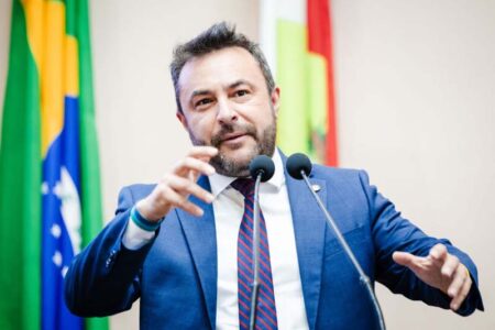 Deputado articula criação de CPI para investigar plataformas que incentivam maus-tratos aos animais em SC