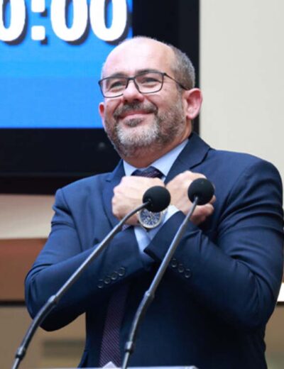 Ex-vereador Rodrigo Fachini toma posse na Assembleia Legislativa de Santa Catarina