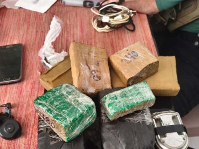 Operação deflagrada apura entrada de dispositivos eletrônicos e maconha em penitenciária de Florianópolis