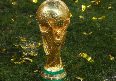 Quais seleções disputaram mais vezes a Copa do Mundo?