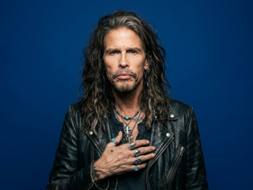Steven Tyler responderá por abuso sexual na Califórnia após decisão da justiça