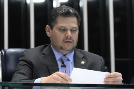 Proposta de delação de Vorcaro tem acusação de propina de US$ 30 milhões a Alcolumbre, diz revista
